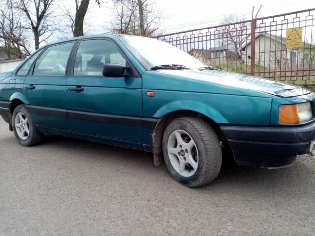 Зеленый Фольксваген Пассат, объемом двигателя 1.8 л и пробегом 413 тыс. км за 1650 $, фото 6 на Automoto.ua