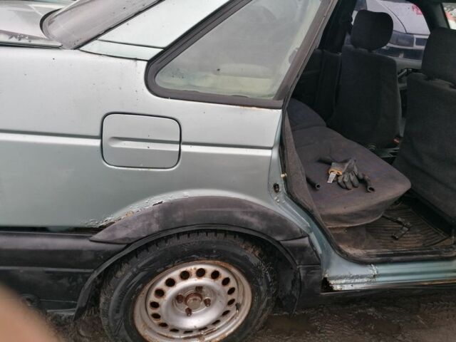 Зеленый Фольксваген Пассат, объемом двигателя 2 л и пробегом 40 тыс. км за 711 $, фото 4 на Automoto.ua