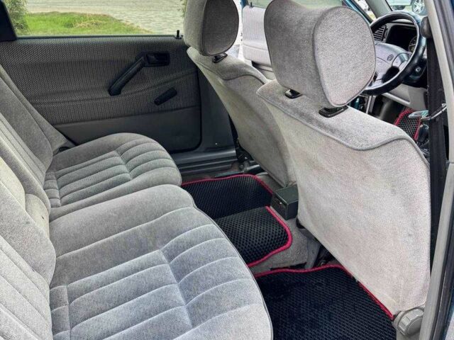 Зеленый Фольксваген Пассат, объемом двигателя 1.8 л и пробегом 280 тыс. км за 2700 $, фото 12 на Automoto.ua