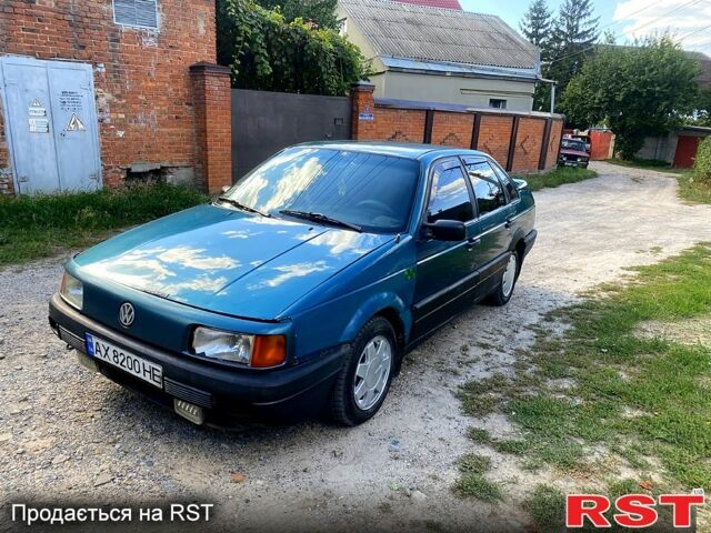 Зеленый Фольксваген Пассат, объемом двигателя 1.8 л и пробегом 200 тыс. км за 1700 $, фото 6 на Automoto.ua