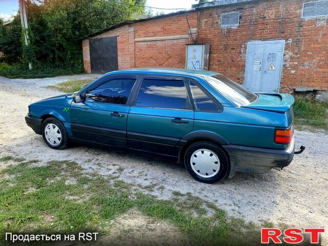 Зеленый Фольксваген Пассат, объемом двигателя 1.8 л и пробегом 200 тыс. км за 1700 $, фото 8 на Automoto.ua