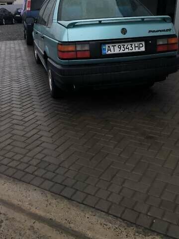 Зеленый Фольксваген Пассат, объемом двигателя 1.6 л и пробегом 315 тыс. км за 1500 $, фото 2 на Automoto.ua