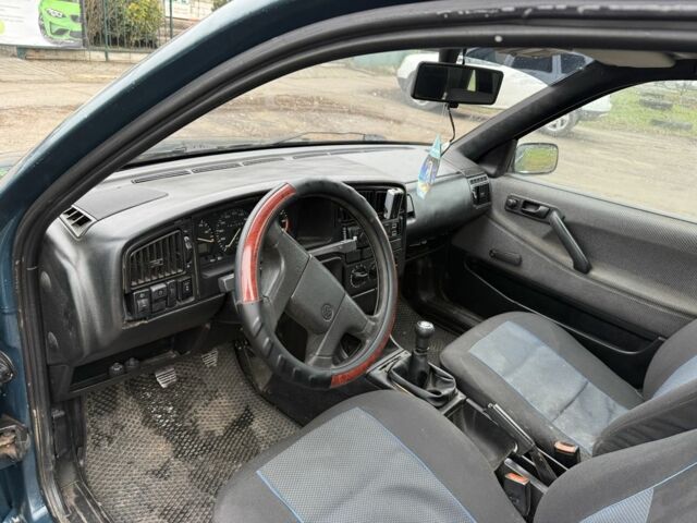 Зеленый Фольксваген Пассат, объемом двигателя 1.8 л и пробегом 200 тыс. км за 1400 $, фото 4 на Automoto.ua