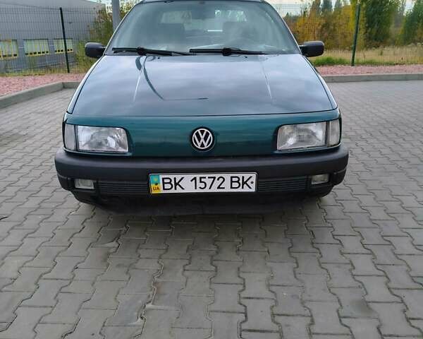 Зеленый Фольксваген Пассат, объемом двигателя 1.8 л и пробегом 250 тыс. км за 1999 $, фото 3 на Automoto.ua