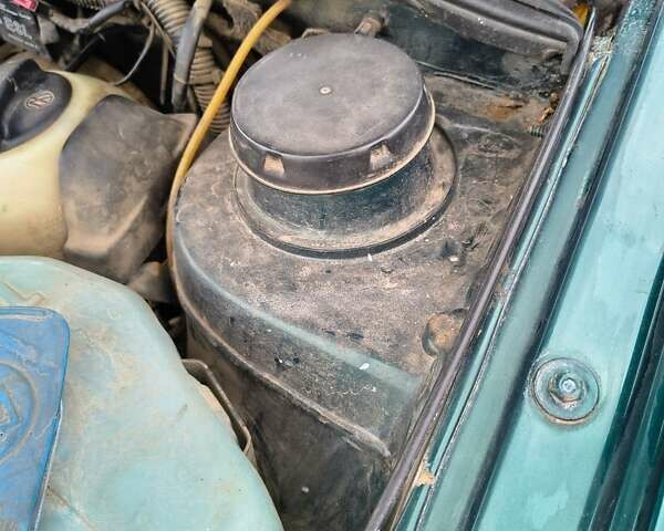 Зеленый Фольксваген Пассат, объемом двигателя 1.8 л и пробегом 250 тыс. км за 1999 $, фото 1 на Automoto.ua