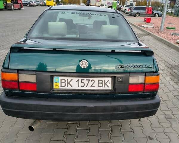 Зеленый Фольксваген Пассат, объемом двигателя 1.8 л и пробегом 250 тыс. км за 1999 $, фото 11 на Automoto.ua