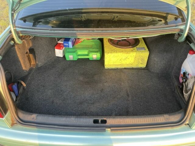 Зеленый Фольксваген Пассат, объемом двигателя 2 л и пробегом 344 тыс. км за 2550 $, фото 13 на Automoto.ua