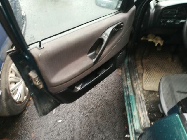 Зеленый Фольксваген Пассат, объемом двигателя 0 л и пробегом 432 тыс. км за 1186 $, фото 1 на Automoto.ua