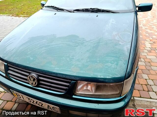 Зеленый Фольксваген Пассат, объемом двигателя 2.8 л и пробегом 315 тыс. км за 2500 $, фото 1 на Automoto.ua