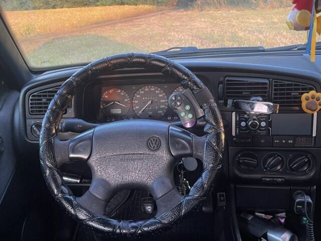 Зеленый Фольксваген Пассат, объемом двигателя 2 л и пробегом 344 тыс. км за 2550 $, фото 9 на Automoto.ua