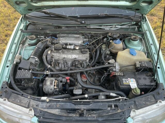 Зеленый Фольксваген Пассат, объемом двигателя 2 л и пробегом 344 тыс. км за 2550 $, фото 14 на Automoto.ua