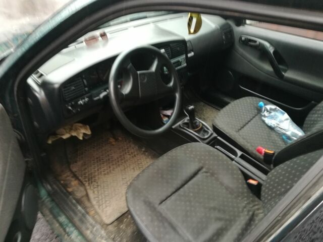 Зеленый Фольксваген Пассат, объемом двигателя 0 л и пробегом 432 тыс. км за 1186 $, фото 3 на Automoto.ua