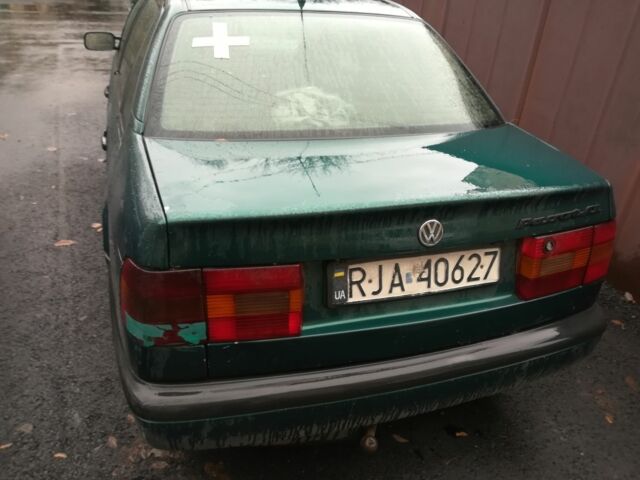 Зеленый Фольксваген Пассат, объемом двигателя 0 л и пробегом 432 тыс. км за 1186 $, фото 4 на Automoto.ua