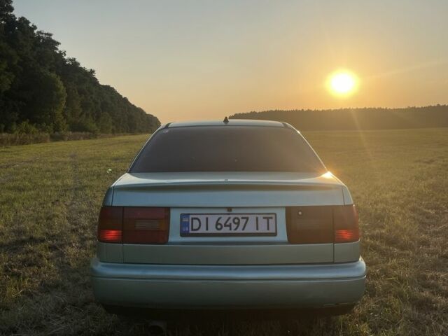 Зеленый Фольксваген Пассат, объемом двигателя 2 л и пробегом 344 тыс. км за 2550 $, фото 5 на Automoto.ua