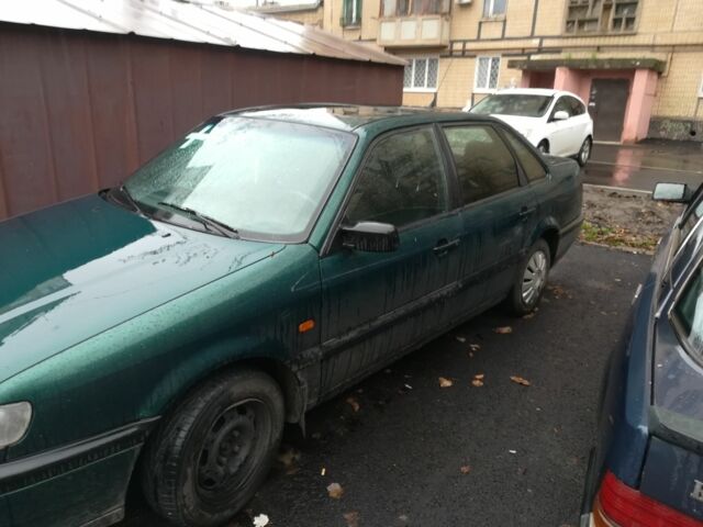 Зеленый Фольксваген Пассат, объемом двигателя 0 л и пробегом 432 тыс. км за 1186 $, фото 7 на Automoto.ua