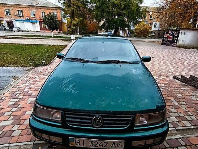 Зеленый Фольксваген Пассат, объемом двигателя 2.8 л и пробегом 315 тыс. км за 2500 $, фото 3 на Automoto.ua