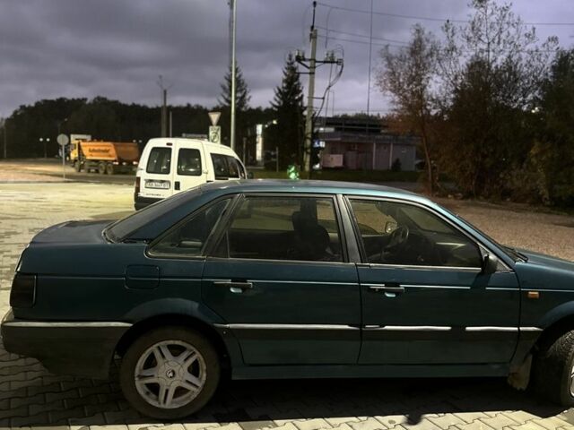 Зеленый Фольксваген Пассат, объемом двигателя 1.8 л и пробегом 223 тыс. км за 750 $, фото 4 на Automoto.ua