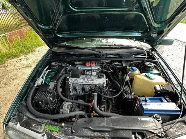 Зелений Фольксваген Пассат, об'ємом двигуна 2 л та пробігом 480 тис. км за 1400 $, фото 3 на Automoto.ua