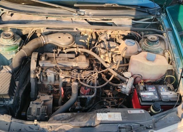 Зелений Фольксваген Пассат, об'ємом двигуна 1.8 л та пробігом 359 тис. км за 2499 $, фото 15 на Automoto.ua