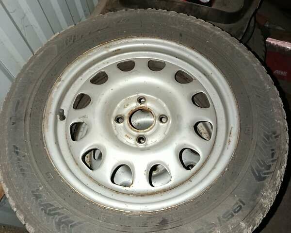 Зеленый Фольксваген Пассат, объемом двигателя 2 л и пробегом 380 тыс. км за 2400 $, фото 10 на Automoto.ua