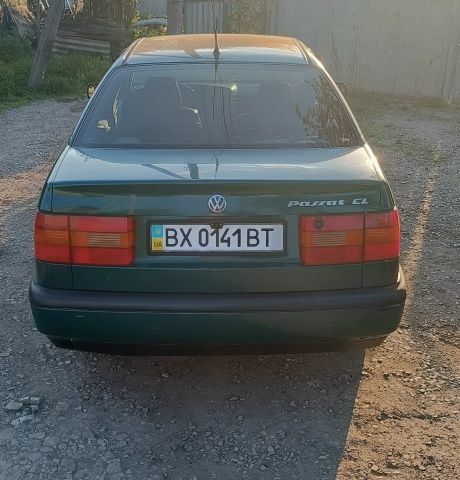 Зелений Фольксваген Пассат, об'ємом двигуна 1.8 л та пробігом 359 тис. км за 2499 $, фото 6 на Automoto.ua