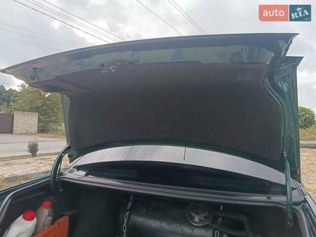 Зеленый Фольксваген Пассат, объемом двигателя 2.77 л и пробегом 410 тыс. км за 2750 $, фото 15 на Automoto.ua