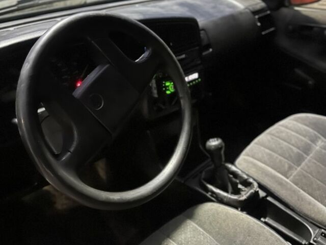 Зеленый Фольксваген Пассат, объемом двигателя 1.8 л и пробегом 223 тыс. км за 750 $, фото 6 на Automoto.ua