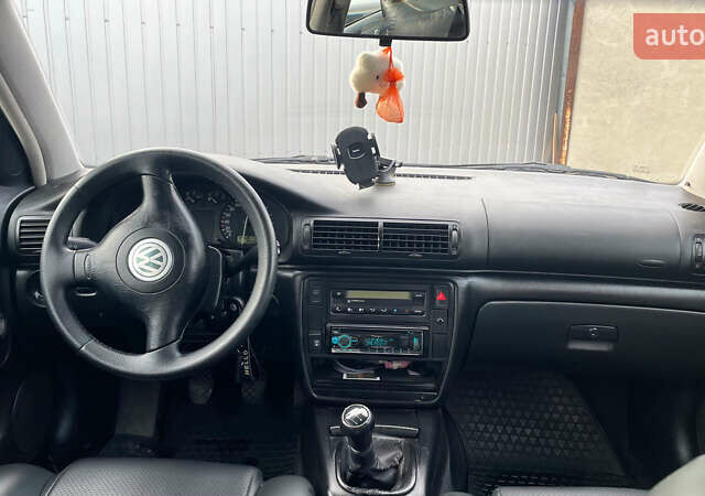 Зеленый Фольксваген Пассат, объемом двигателя 1.78 л и пробегом 296 тыс. км за 4100 $, фото 10 на Automoto.ua