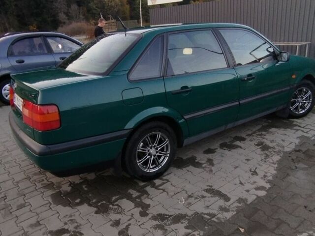 Фольксваген Пассат 1996 у Сколе на Automoto.ua Зелений Фольксваген Пассат, об'ємом двигуна 2 л та пробігом 181 тис. км за 2800 $, фото 2 на Automoto.ua