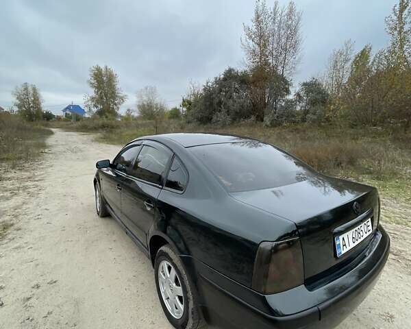 Фольксваген Пассат 1996 у Києві на Automoto.ua Зелений Фольксваген Пассат, об'ємом двигуна 1.78 л та пробігом 328 тис. км за 3500 $, фото 8 на Automoto.ua