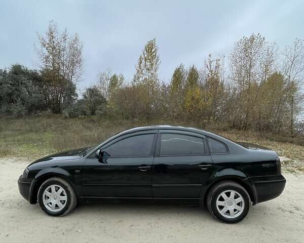Фольксваген Пассат 1996 у Києві на Automoto.ua Зелений Фольксваген Пассат, об'ємом двигуна 1.78 л та пробігом 328 тис. км за 3500 $, фото 5 на Automoto.ua