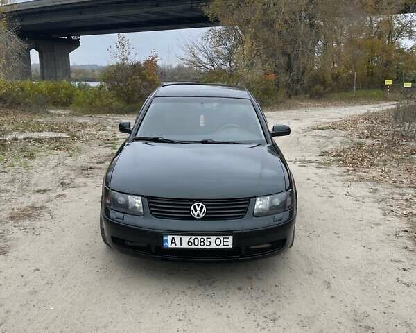 Фольксваген Пассат 1996 у Києві на Automoto.ua Зелений Фольксваген Пассат, об'ємом двигуна 1.78 л та пробігом 328 тис. км за 3500 $, фото 3 на Automoto.ua