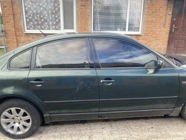 Зеленый Фольксваген Пассат, объемом двигателя 1.8 л и пробегом 430 тыс. км за 3800 $, фото 3 на Automoto.ua