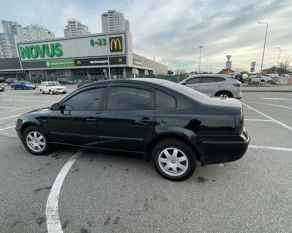 Зеленый Фольксваген Пассат, объемом двигателя 1.78 л и пробегом 328 тыс. км за 3250 $, фото 21 на Automoto.ua