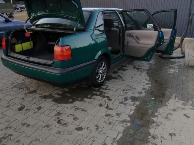 Фольксваген Пассат 1996 у Сколе на Automoto.ua Зелений Фольксваген Пассат, об'ємом двигуна 2 л та пробігом 181 тис. км за 2800 $, фото 5 на Automoto.ua