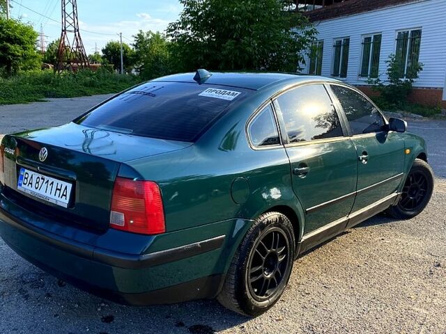 Зелений Фольксваген Пассат, об'ємом двигуна 1.6 л та пробігом 0 тис. км за 3499 $, фото 1 на Automoto.ua