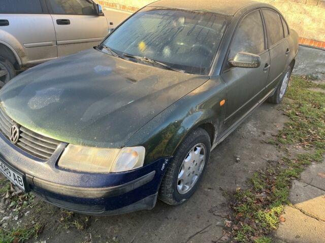 Зеленый Фольксваген Пассат, объемом двигателя 1.8 л и пробегом 250 тыс. км за 2500 $, фото 13 на Automoto.ua