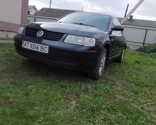 Зеленый Фольксваген Пассат, объемом двигателя 1.6 л и пробегом 222 тыс. км за 2900 $, фото 3 на Automoto.ua