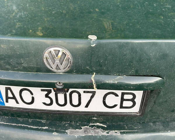 Зеленый Фольксваген Пассат, объемом двигателя 1.6 л и пробегом 386 тыс. км за 3000 $, фото 3 на Automoto.ua