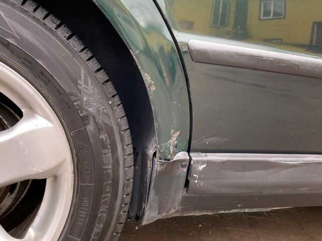 Зеленый Фольксваген Пассат, объемом двигателя 1.8 л и пробегом 320 тыс. км за 2800 $, фото 11 на Automoto.ua