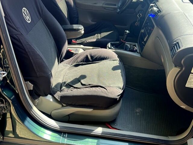 Зеленый Фольксваген Пассат, объемом двигателя 1.6 л и пробегом 248 тыс. км за 3100 $, фото 3 на Automoto.ua