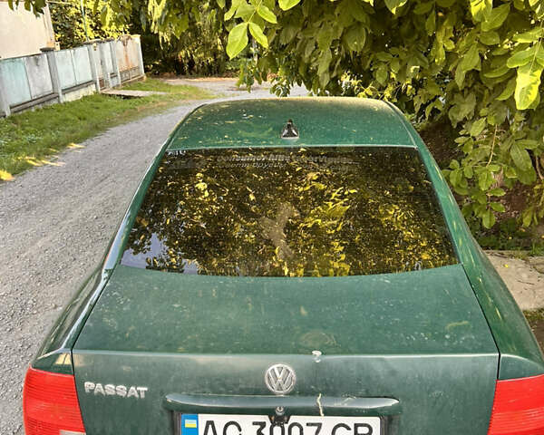 Зеленый Фольксваген Пассат, объемом двигателя 1.6 л и пробегом 386 тыс. км за 3000 $, фото 2 на Automoto.ua