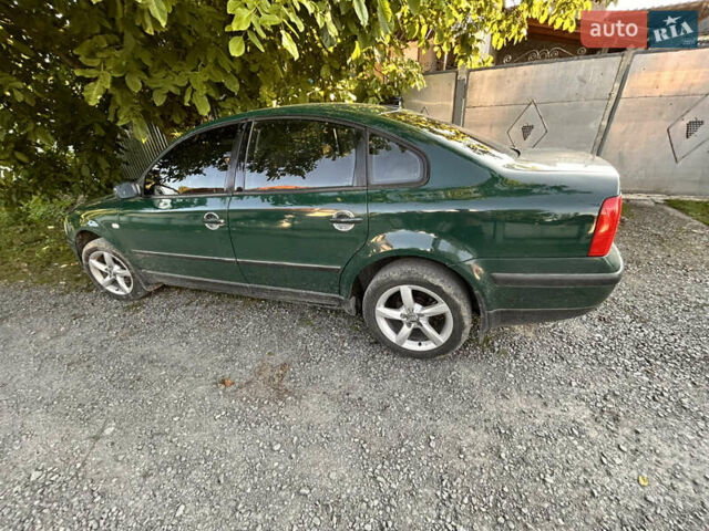 Зеленый Фольксваген Пассат, объемом двигателя 1.6 л и пробегом 386 тыс. км за 3000 $, фото 4 на Automoto.ua