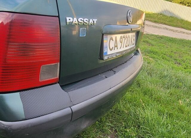 Зеленый Фольксваген Пассат, объемом двигателя 1.9 л и пробегом 488 тыс. км за 4200 $, фото 10 на Automoto.ua