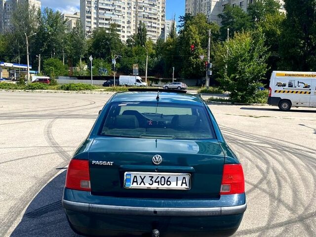 Зеленый Фольксваген Пассат, объемом двигателя 1.6 л и пробегом 273 тыс. км за 3500 $, фото 5 на Automoto.ua
