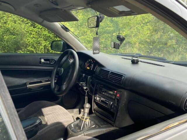 Зеленый Фольксваген Пассат, объемом двигателя 1.8 л и пробегом 400 тыс. км за 2800 $, фото 7 на Automoto.ua