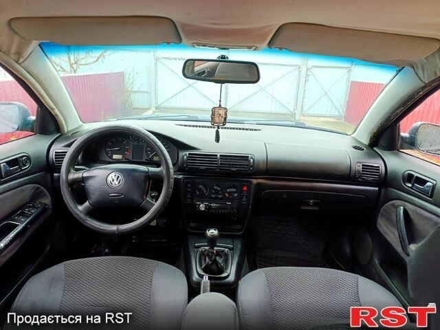 Зеленый Фольксваген Пассат, объемом двигателя 1.6 л и пробегом 270 тыс. км за 2200 $, фото 6 на Automoto.ua