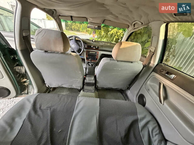 Зеленый Фольксваген Пассат, объемом двигателя 1.6 л и пробегом 386 тыс. км за 3000 $, фото 11 на Automoto.ua