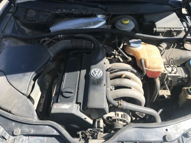 Зеленый Фольксваген Пассат, объемом двигателя 1.6 л и пробегом 220 тыс. км за 2500 $, фото 5 на Automoto.ua