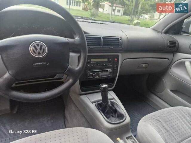 Зеленый Фольксваген Пассат, объемом двигателя 1.78 л и пробегом 196 тыс. км за 3999 $, фото 20 на Automoto.ua